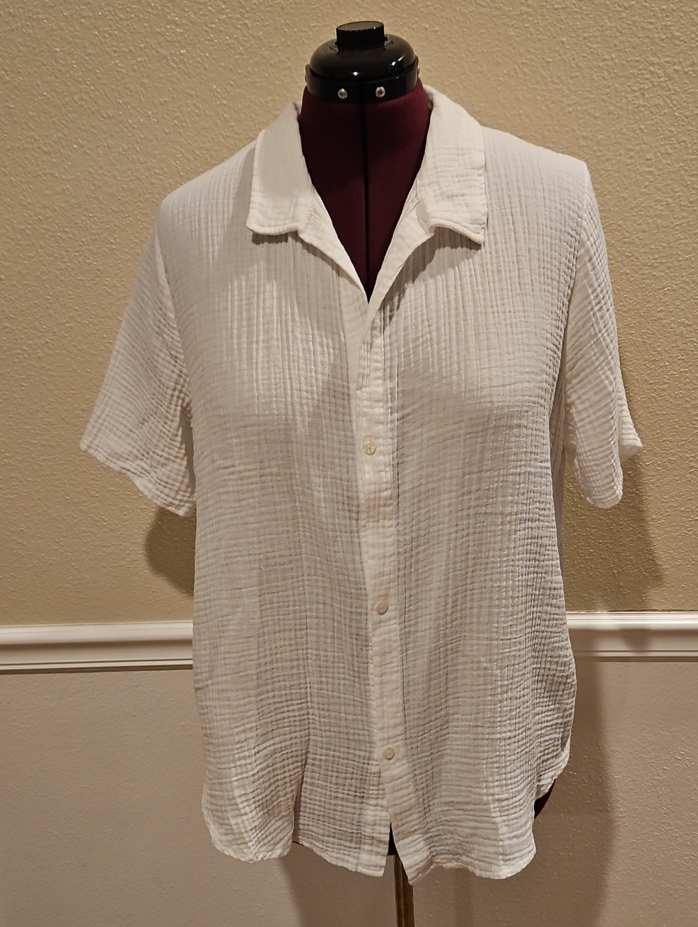 Kona Sol White Gauze Button-Down Short Sleeve Shirt